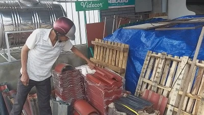 Sau bão số 9, Quảng Ngãi ‘cháy hàng’ vật liệu xây dựng