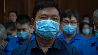 Video: Ông Đinh La Thăng khai chỉ chịu trách nhiệm hành chính