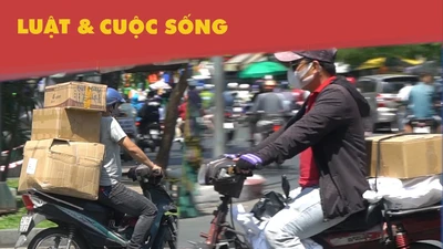 CSGT “dẹp” xe cà tàng đang vô tư chạy khắp phố phường