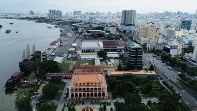 Thường trực Thành ủy TPHCM chỉ đạo gỡ khó cho cơ sở trong đền bù, giải phóng mặt bằng