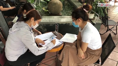 Video: 2 quán cà phê ở Bình Thạnh vi phạm phòng chống dịch