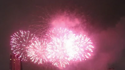 Clip: Những màn trình diễn pháo hoa đêm 30-4 ở Đà Nẵng