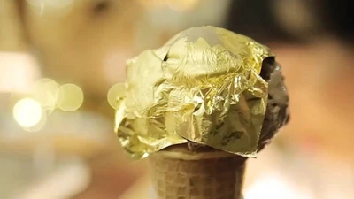 Kem dát vàng giá 89.000 đồng một chiếc bán ở Hà Nội