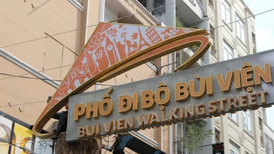 Toàn cảnh phố đi bộ Bùi Viện 1 tuần trước khai trương