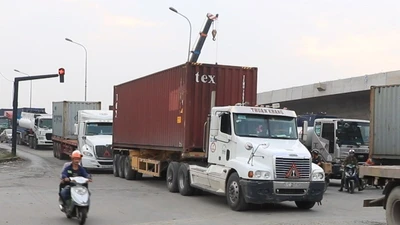 CSGT nói về việc ùn tắc tại khu vực ra vào càng Cát Lái