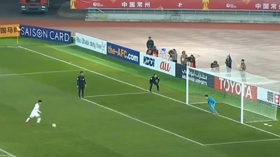 Loạt sút luân lưu cân não đưa U23 VN vào chung kết