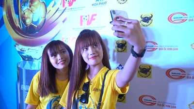 CĐV háo hức tham dự Gala Fair Play 2017