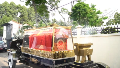 Người Củ Chi nghẹn ngào tiễn đưa bác Sáu Khải