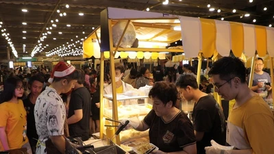 Video: Bên trong phố đi bộ Kỳ đài Quang Trung có gì độc đáo?