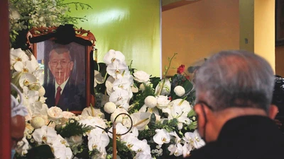 Video: Nhiều người đến tiễn cố Phó Thủ tướng Trương Vĩnh Trọng