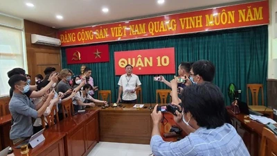 Video: Quận 10 lên tiếng vụ bảo vệ dân phố đánh 2 thiếu niên