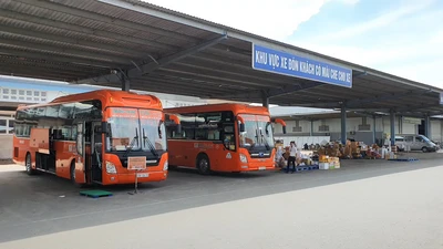 Video: Bến xe Cần Thơ vắng đến lạ sau lệnh tạm dừng đi, đến 39 tỉnh