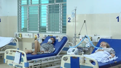 Video: Người mắc COVID-19 được phân tầng điều trị như thế nào? 