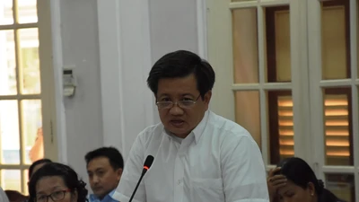 Ông Đoàn Ngọc Hải muốn 'toàn quyền xử lý' để dẹp vỉa hè