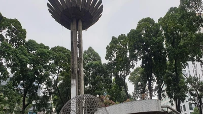 Hồ Con Rùa ở quận 3. Ảnh: NGUYỄN TÂN 