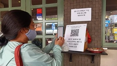 Đi ăn ở ngoài hàng quán, làm sao để an toàn?