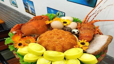 Mâm cỗ cúng ngày vía Thần tài giá rẻ hút khách tại TP.HCM