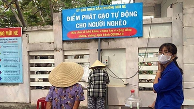 Thêm 1 ATM gạo nghĩa tình miễn phí ở Mũi Né