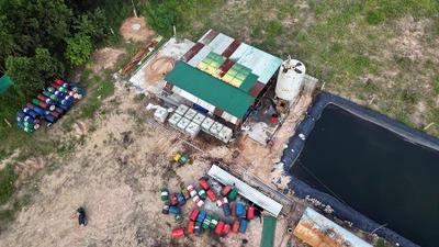 Bình Thuận: Phát hiện cơ sở sản xuất dầu nhớt giả đã tiêu thụ hàng ngàn lít tại TPHCM