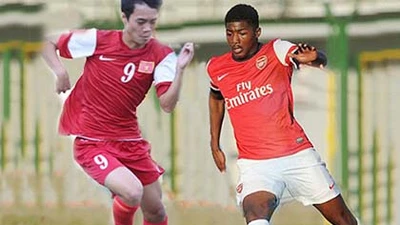  U19 Việt Nam đá giao hữu với U19 Arsenal