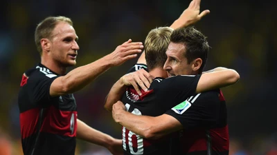 Brazil – Đức (1-7): Xe tăng nhảy Samba trên đất Brazil