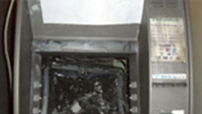 Băng nhóm người Peru phá hàng loạt trụ ATM trộm tiền tỉ