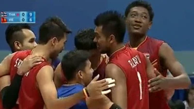 Bóng chuyền nam Việt Nam thua Thái Lan, nhận HCB