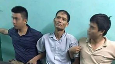 Clip bắt nghi phạm sát hại 4 bà cháu ở Quảng Ninh