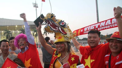 Mỹ Đình sục sôi trước trận đấu sinh tử