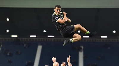 Quyết định lịch sử giúp Chelsea vô địch Premier League