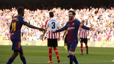 Messi lại tỏa sáng, Barcelona băng băng về đích