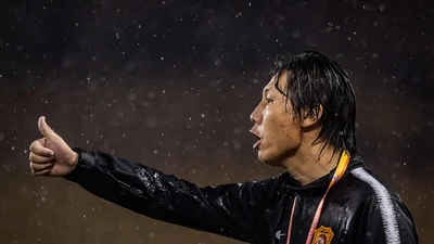 Trung Quốc muốn dựa vào chiều cao và 4 sao nhập tịch để thắng tuyển VN