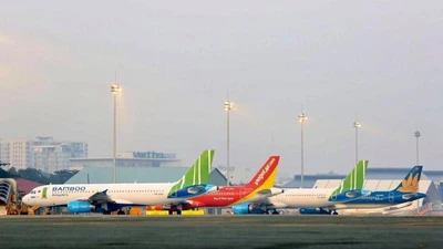 2 chuyến bay đầu tiên đón công dân Việt Nam từ Ukraine về nước