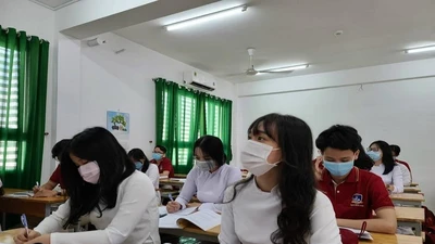 Sở GD-ĐT TP.HCM đề nghị trường ngoài công lập cố gắng không tăng học phí 