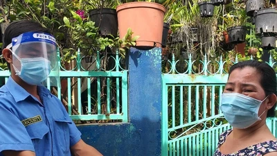 TP.HCM: Hoàn thành giao SGK đến phụ huynh, học sinh trước 16-9