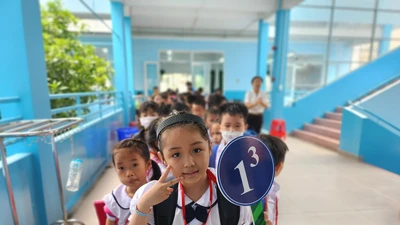 Trường học không tổ chức các trò chơi phản cảm trong lễ khai giảng