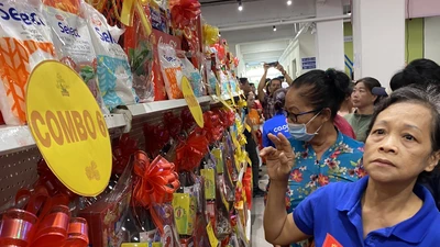 ‘Lần đầu tiên tôi đi siêu thị nhờ Chợ Tết 0 đồng’