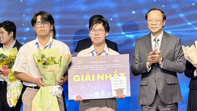 Học sinh chuyên Lê Hồng Phong đạt giải Nhất nghiên cứu khoa học cấp quốc gia