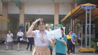 Đề Văn thi tốt nghiệp THPT 'khai tử' học vẹt, không dễ đạt điểm cao
