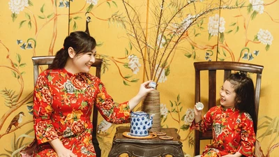 Nhà nhà ‘bắt trend': Thời trang khăn trải bàn