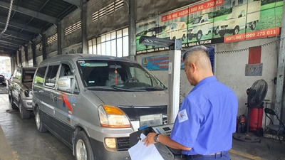 Tài xế, chủ xe vẫn 'kêu trời' về đăng kiểm
