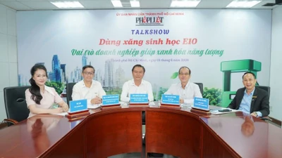 Dùng xăng sinh học E10: Vai trò doanh nghiệp giúp xanh hóa năng lượng