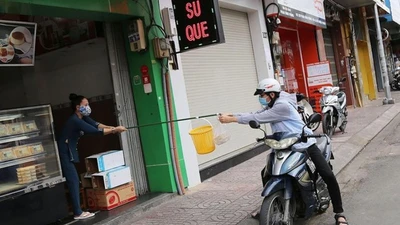 Quận 7 đề nghị cho phép thí điểm dịch vụ ăn uống tại chỗ từ 10-10