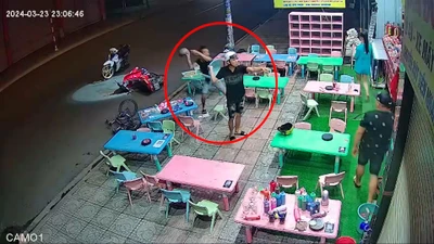 Video: Điều tra vụ xô xát, đập phá ở khu vui chơi trẻ em