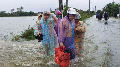 Phú Yên: 1 người bị lũ cuốn mất tích 