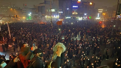 Biểu tình leo thang, Iran tuyên bố quốc tang, triệu tập đại sứ Anh