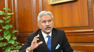 Ấn Độ cho 3 tàu Iran cập cảng, nêu rõ quan điểm