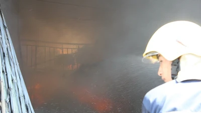 Cháy lớn hơn một giờ đồng hồ, thiêu rụi 10 tỷ đồng