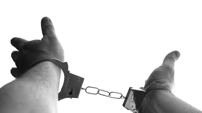 Thư ký tòa ở Cà Mau bị bắt vì ra bản án giả