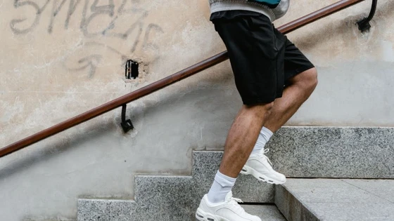 Điều gì xảy ra với sức khỏe nếu bạn leo cầu thang mỗi ngày?